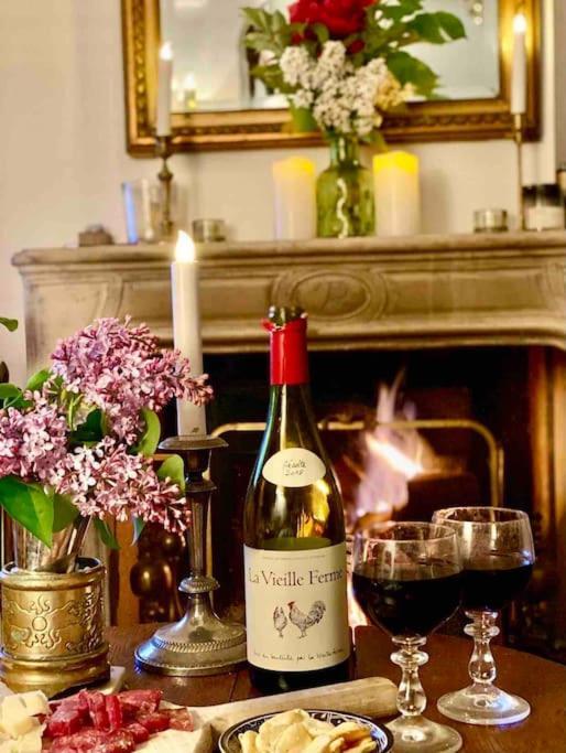 Charming Romantic Tower In Chateau Estate Ocquerre Buitenkant foto